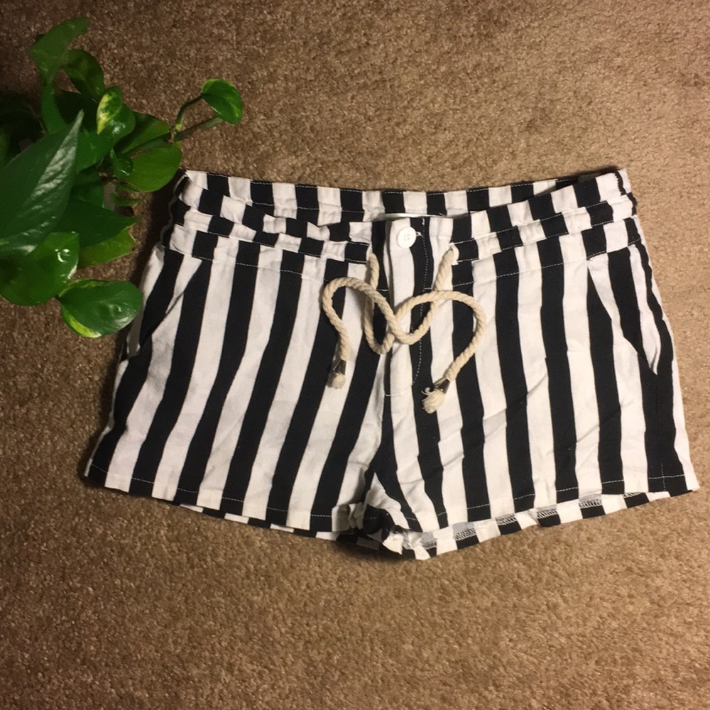 Women’s walking shorts